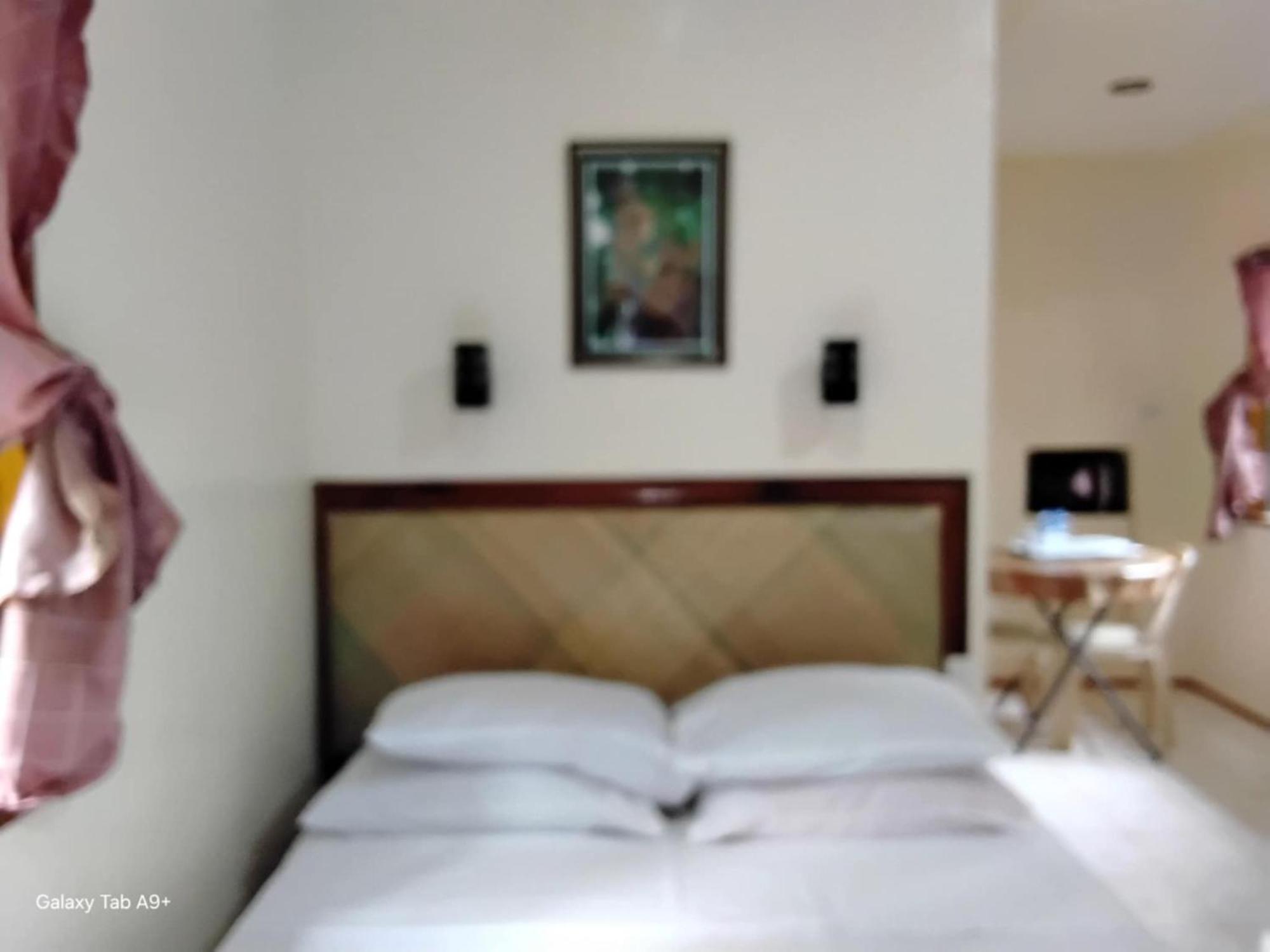 Camiguin Lanzones Resort Mambajao Chambre photo