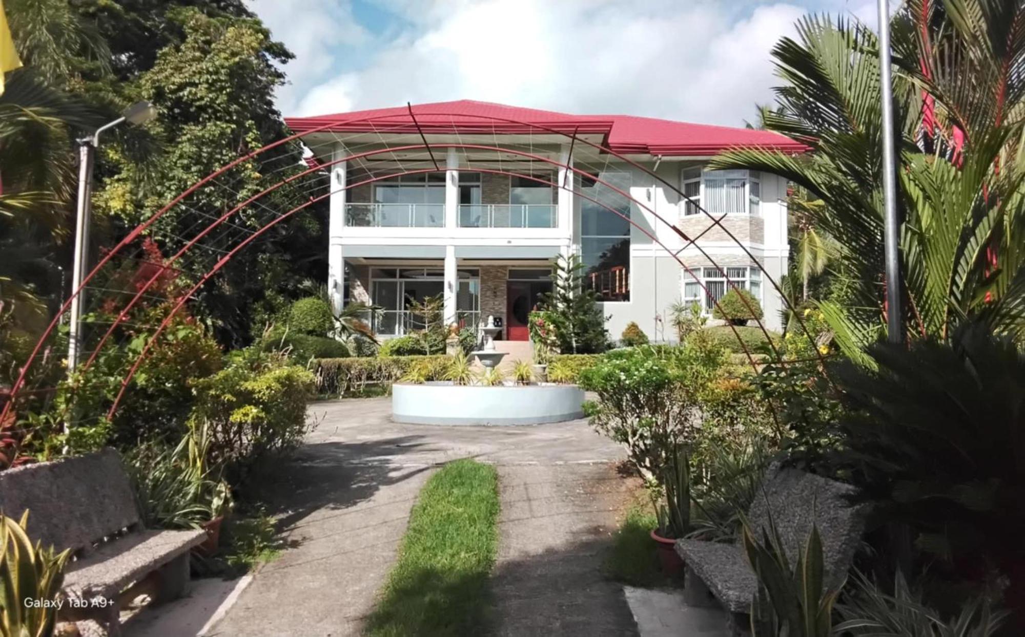 Camiguin Lanzones Resort Mambajao Extérieur photo