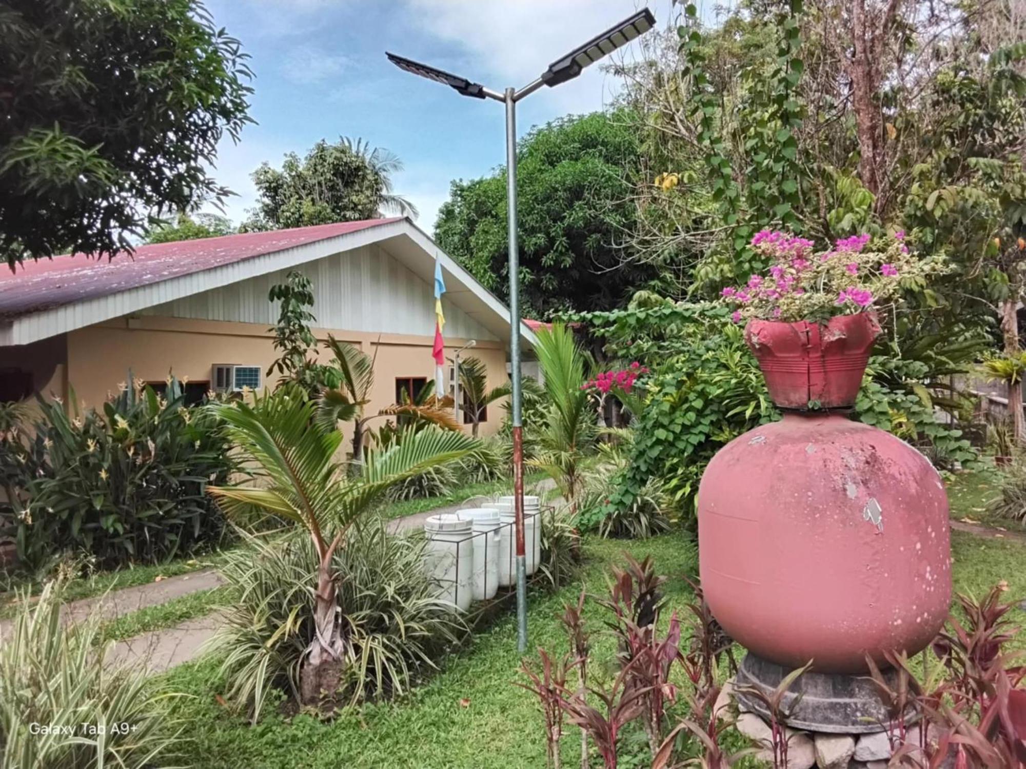 Camiguin Lanzones Resort Mambajao Chambre photo