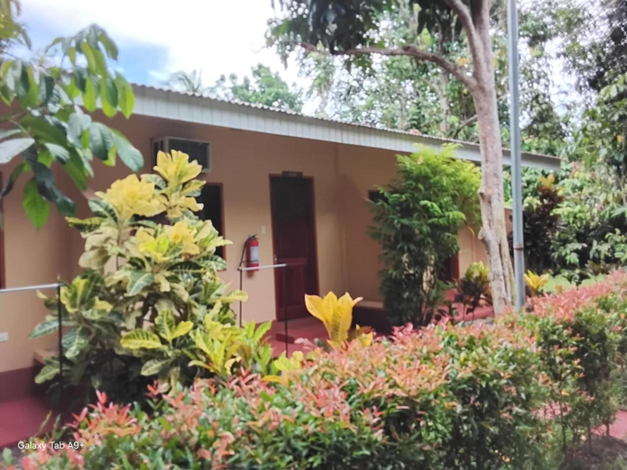 Camiguin Lanzones Resort Mambajao Chambre photo